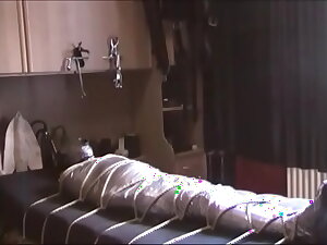 013 The making of my tape mummification