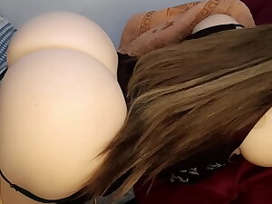 Things that happen when my neighbor's big-ass stepdaughter invites me for a few drinks with Viagra to make her a virgin